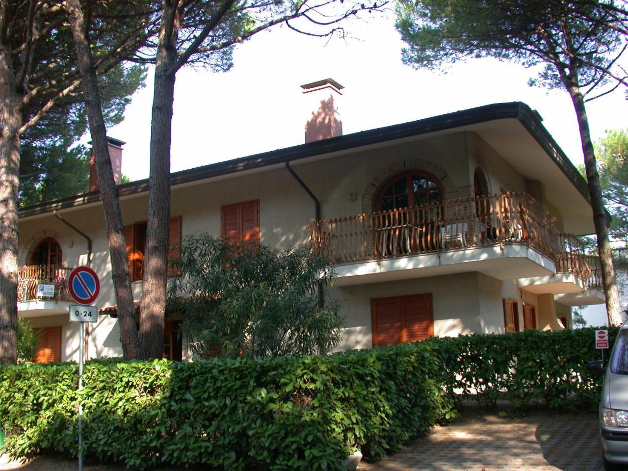 Villa Ofelia Lignano Sabbiadoro Esterno foto